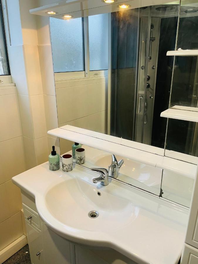 Charmant Appartement De Coeur De Ville - 2 Chambres Lits Queen Size - Netflix - Wifi Cherbourg-en-Cotentin Exteriér fotografie